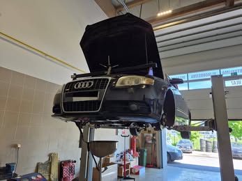Audi A4 na servisu u radionici