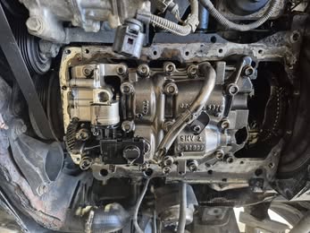 Detalj servisa na Audiju A4
